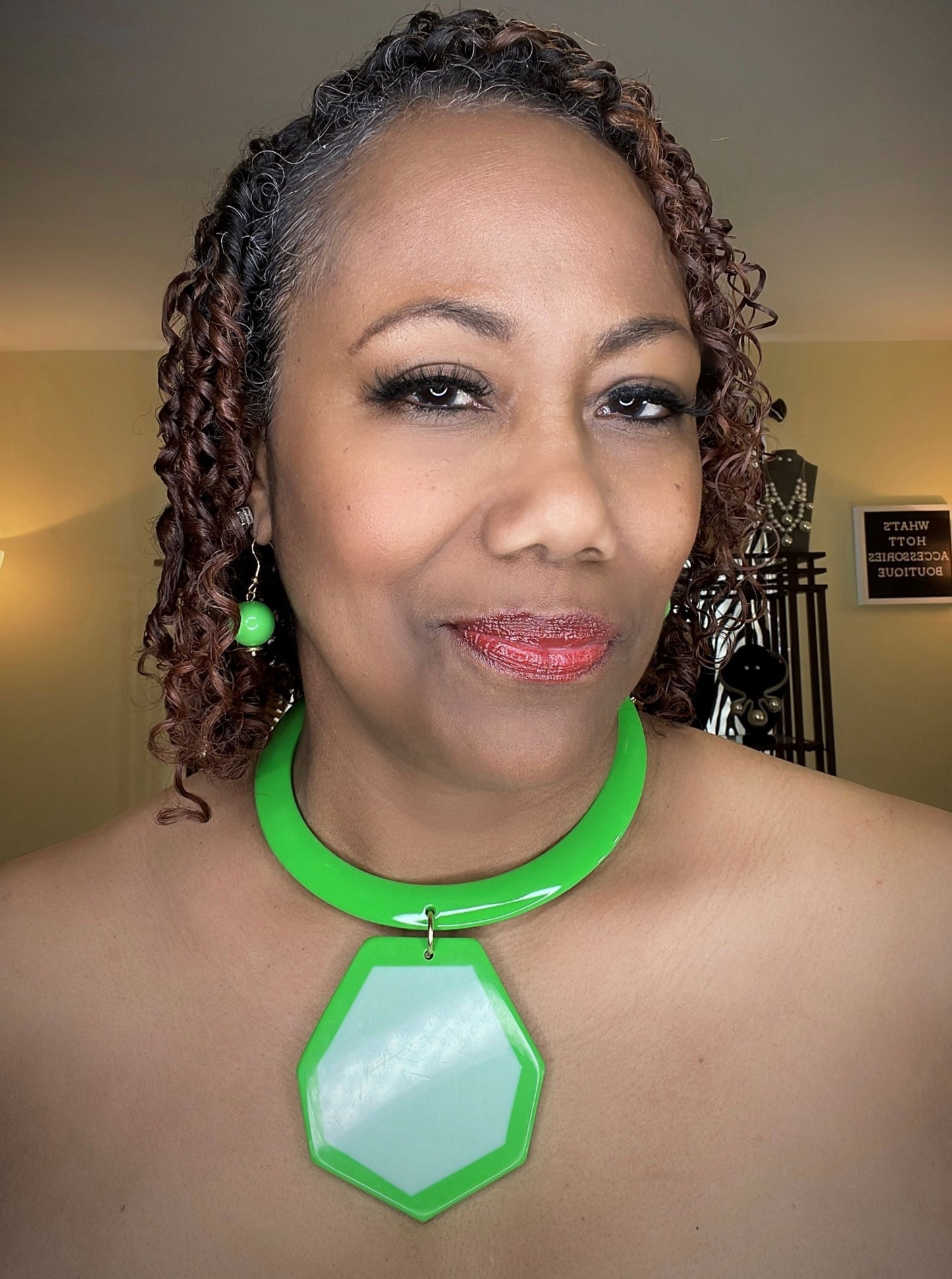“Fun in the Sun” Green Geometric Pendant Choker Necklace Set
