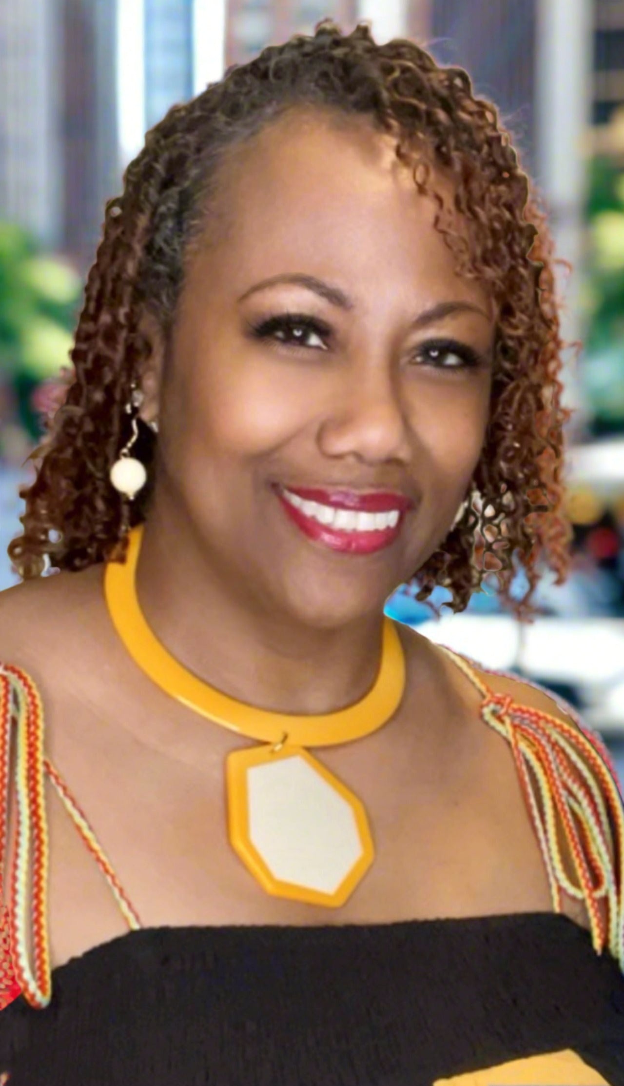 “Fun in the Sun” Yellow Geometric Pendant Choker Necklace Set