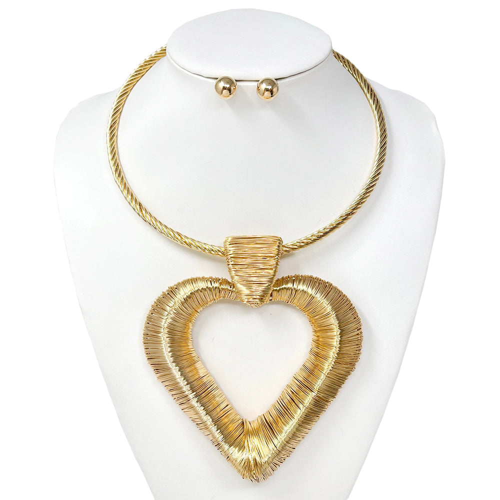 “OPEN MY HEART” GOLD WIRE WRAPPED HEART PENDANT NECKLACE SET
