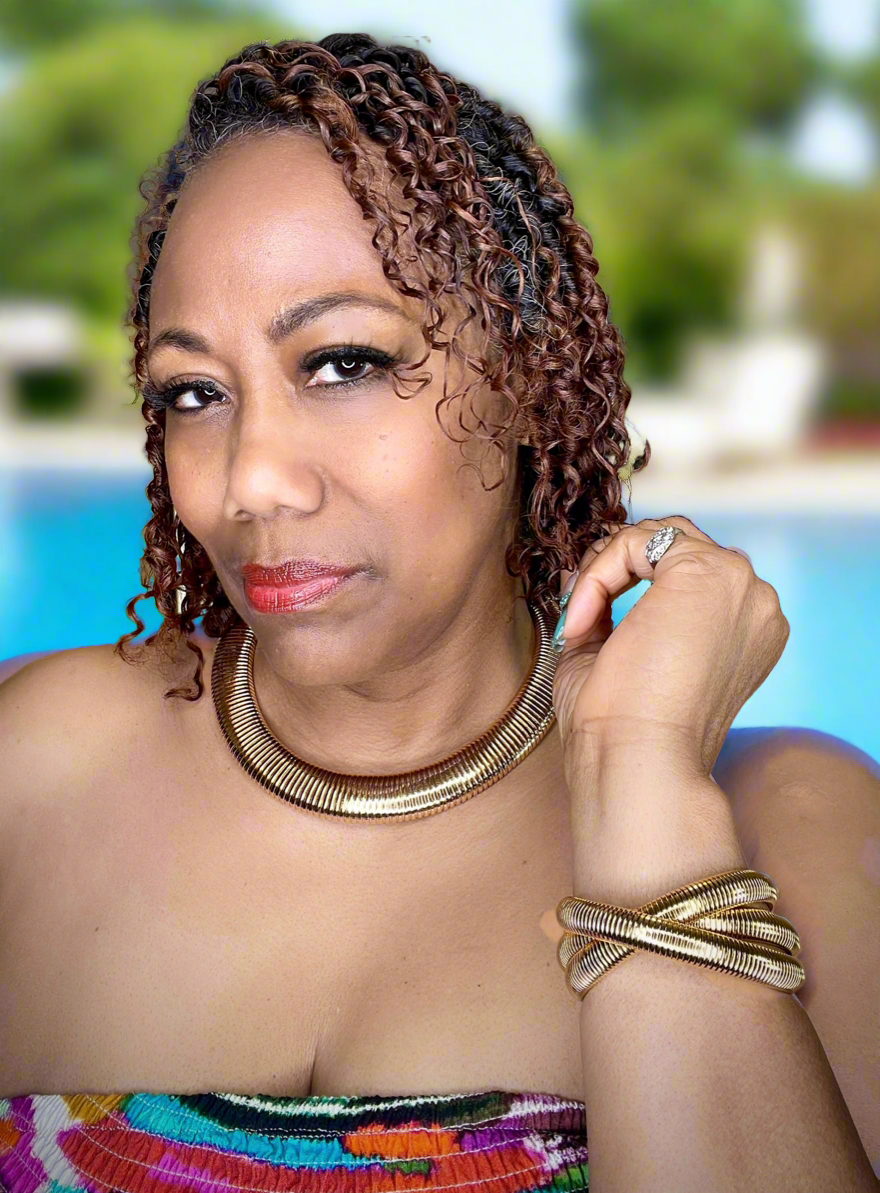 “EnVogue” Gold Omega Collar Necklace Set