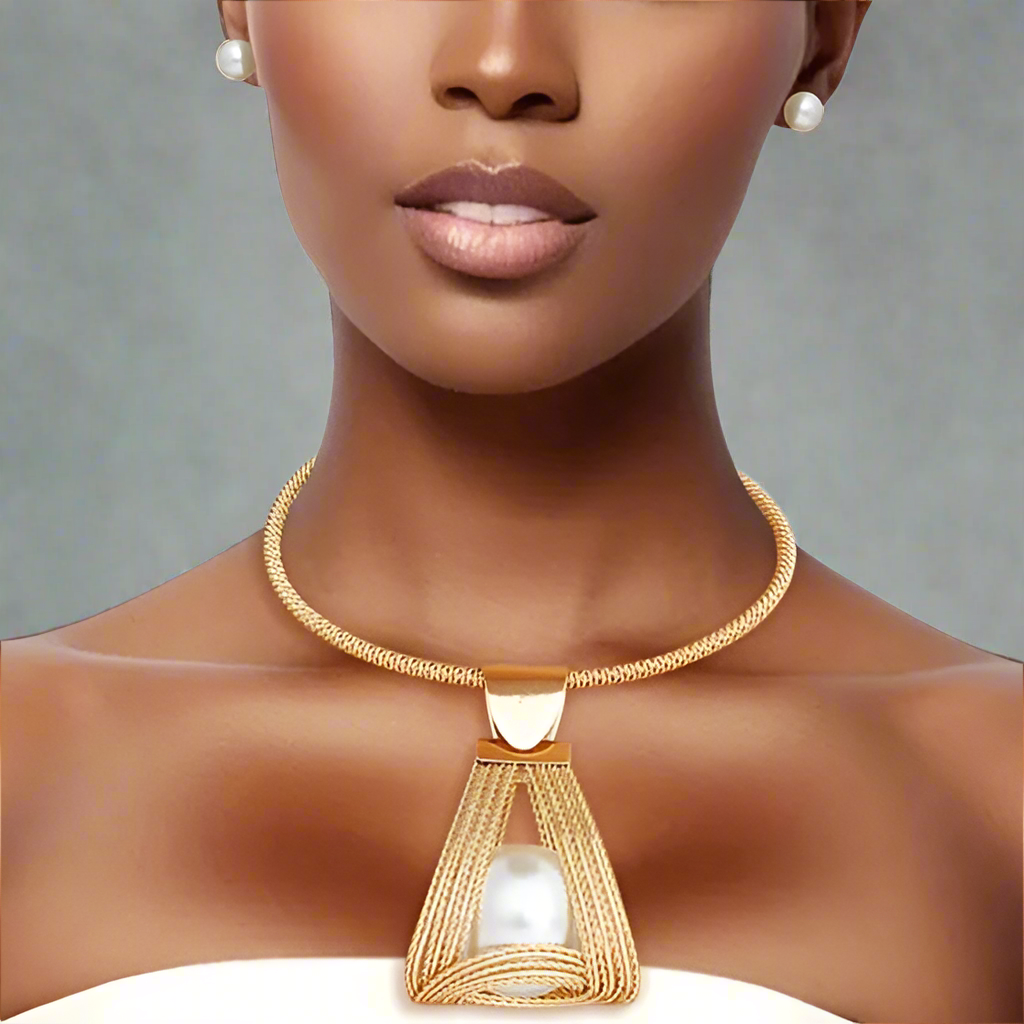 Enchantress: Gold Triangle Pearl Basket Pendant Necklace Set