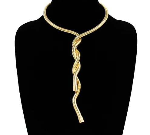 Glamorous Gold Geometric Twist Necklace