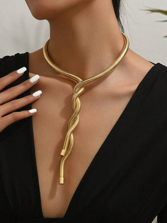 Glamorous Gold Geometric Twist Necklace