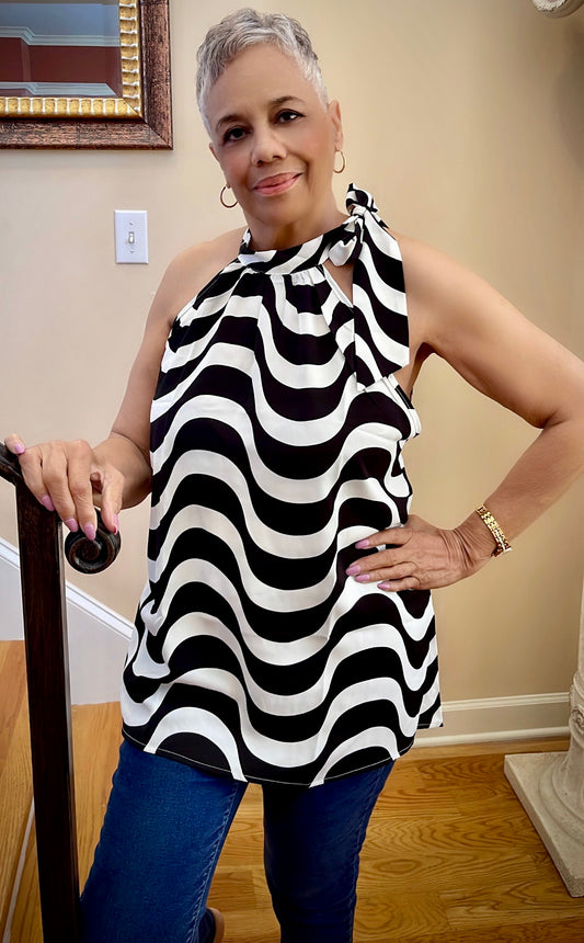 “Lana” Black and White Wave Print Tie Knot Neck Sleeveless Sleeveless Top Size 3XL