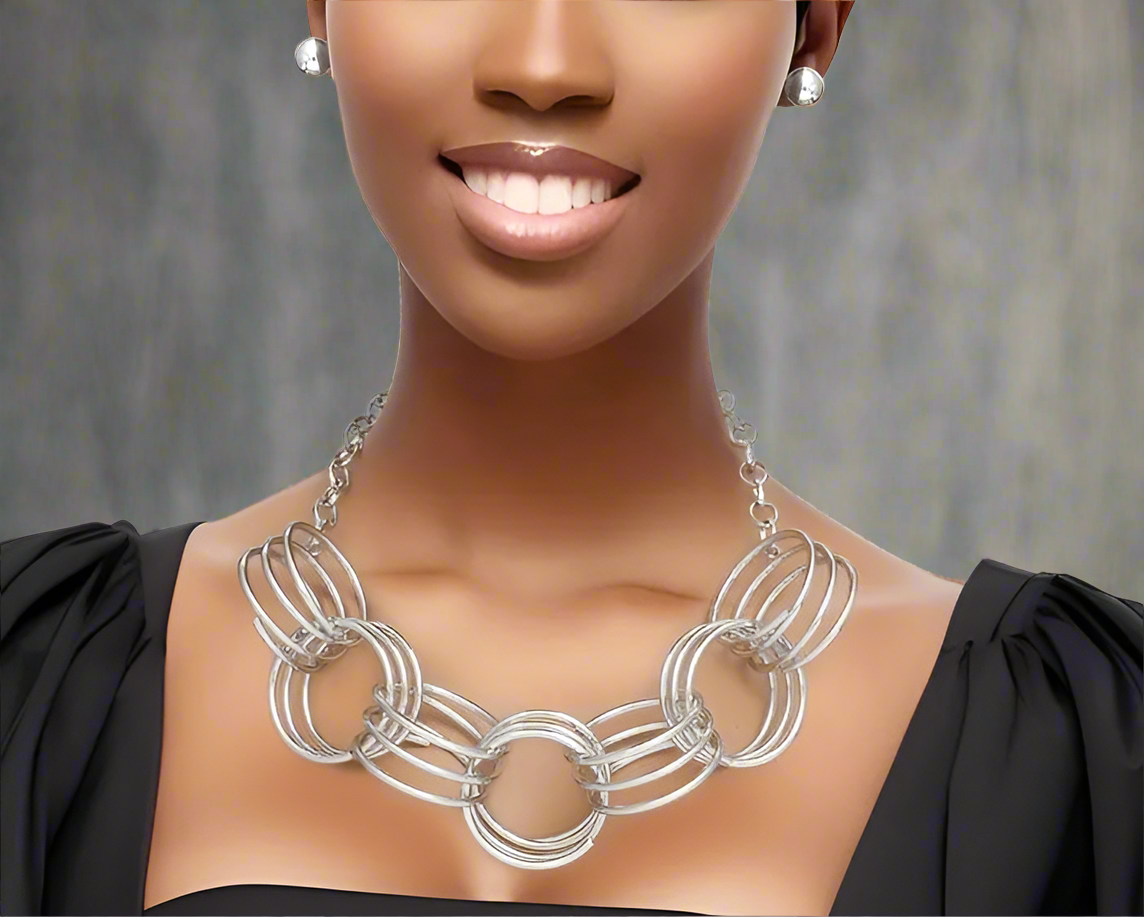 “Silver Seduction” Chunky Coiled Wire Rings Necklace Set