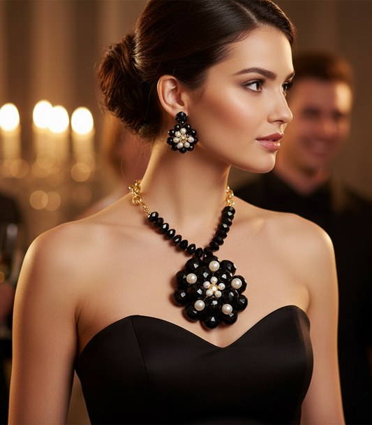 “SOPHISTICATED” BLACK AND PEARL CRYSTAL CHUNKY FLOWER PENDANT NECKLACE SET