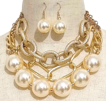 Chunky Cream Pearl Gold Layered Chain Necklace Set