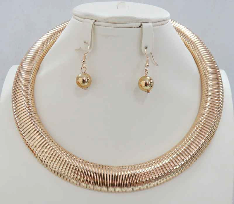 “EnVogue” Gold Omega Collar Necklace Set