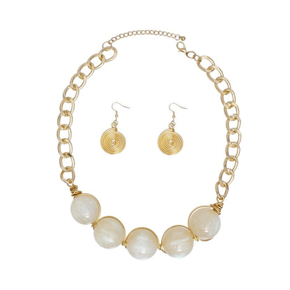 Collar Ivory Galactic Bead Gold Chain Necklace