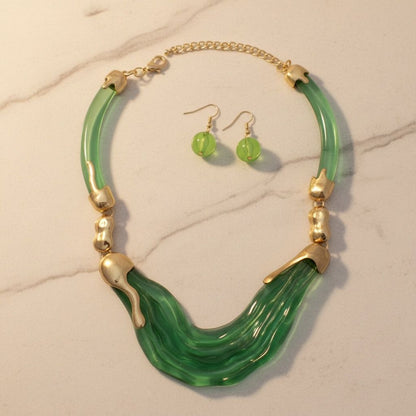 Bib Transparent Green Melted Design Necklace